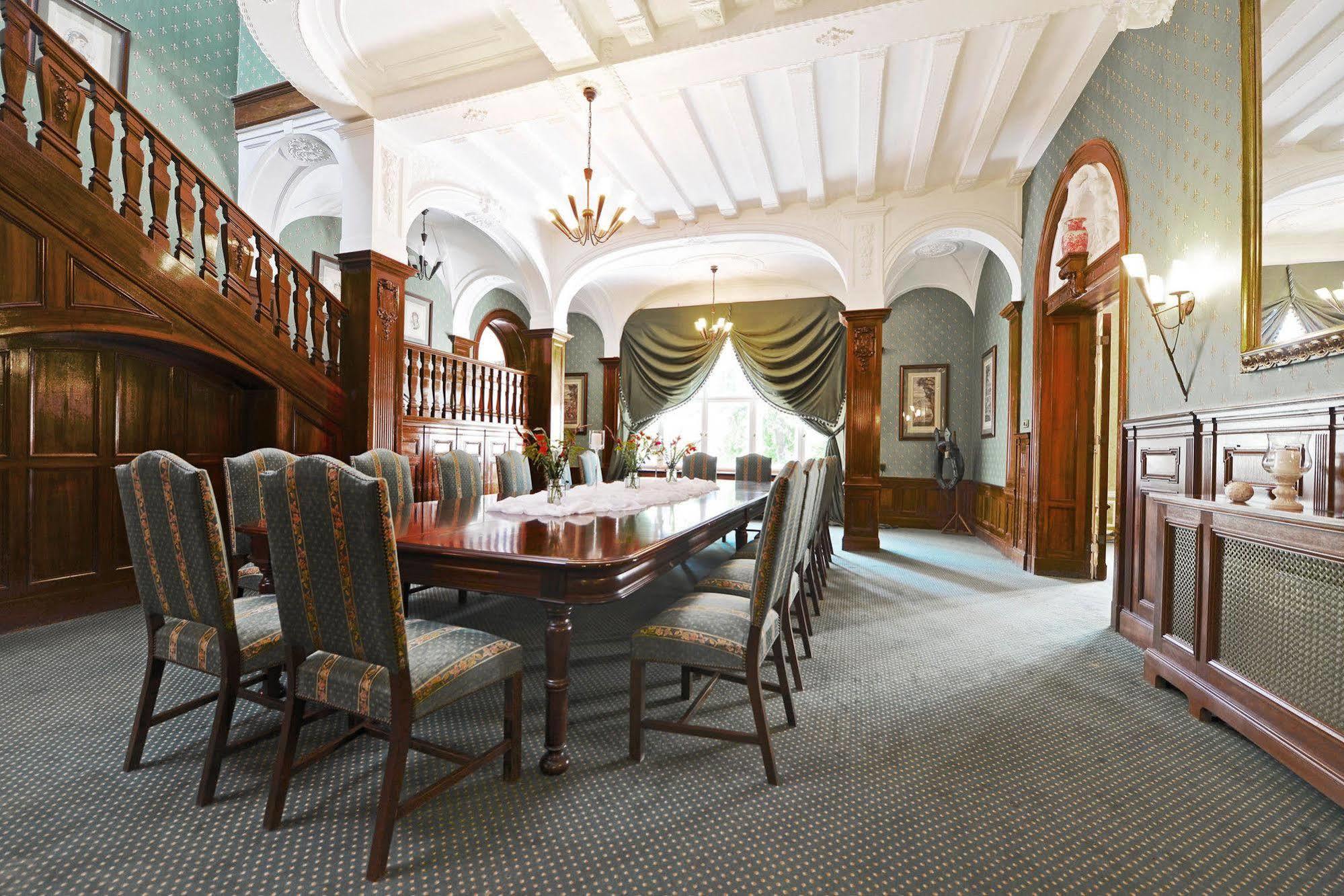 Schlosshotel Villa Westerberge 애세르슬레벤 외부 사진
