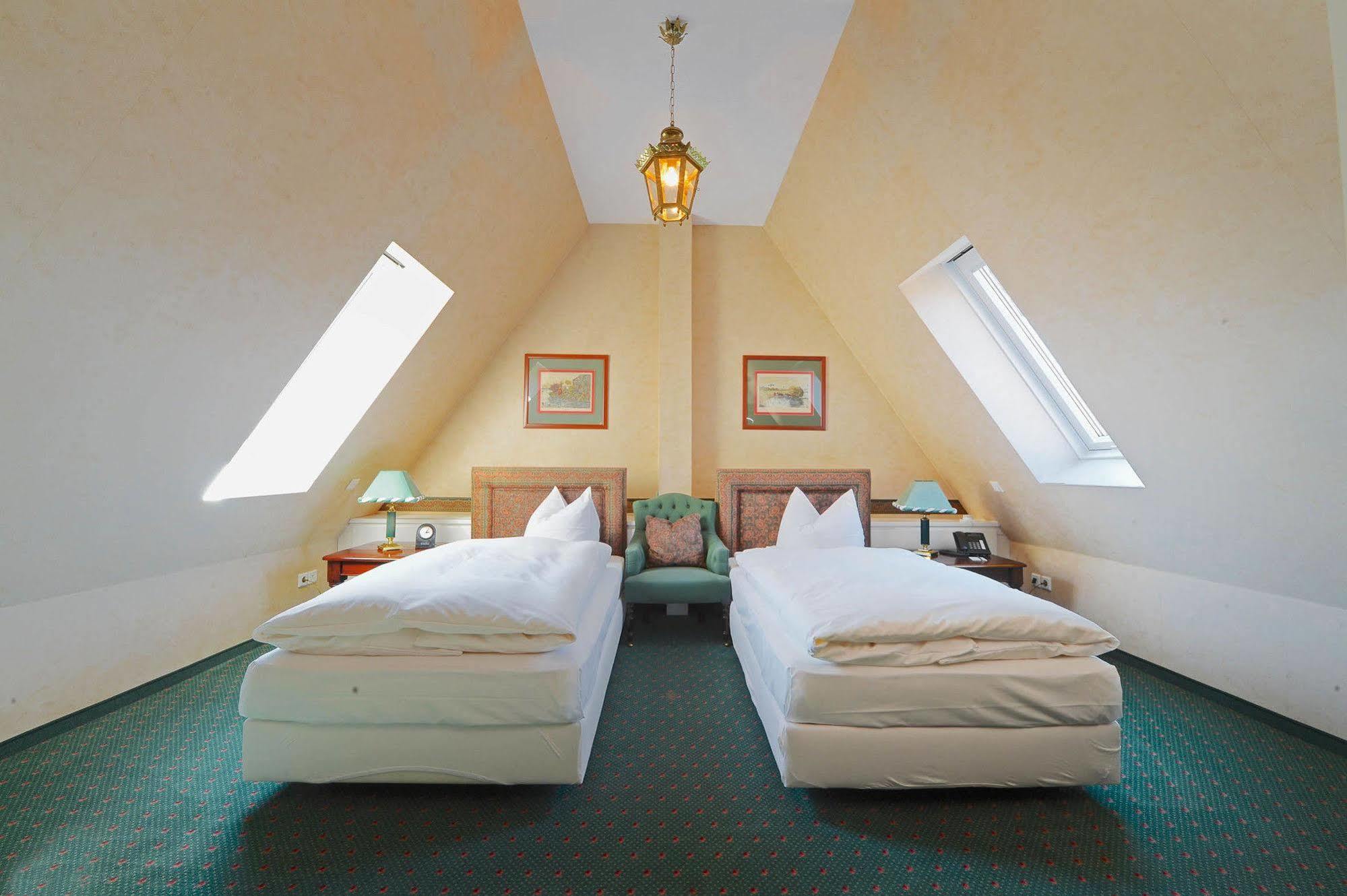 Schlosshotel Villa Westerberge 애세르슬레벤 외부 사진