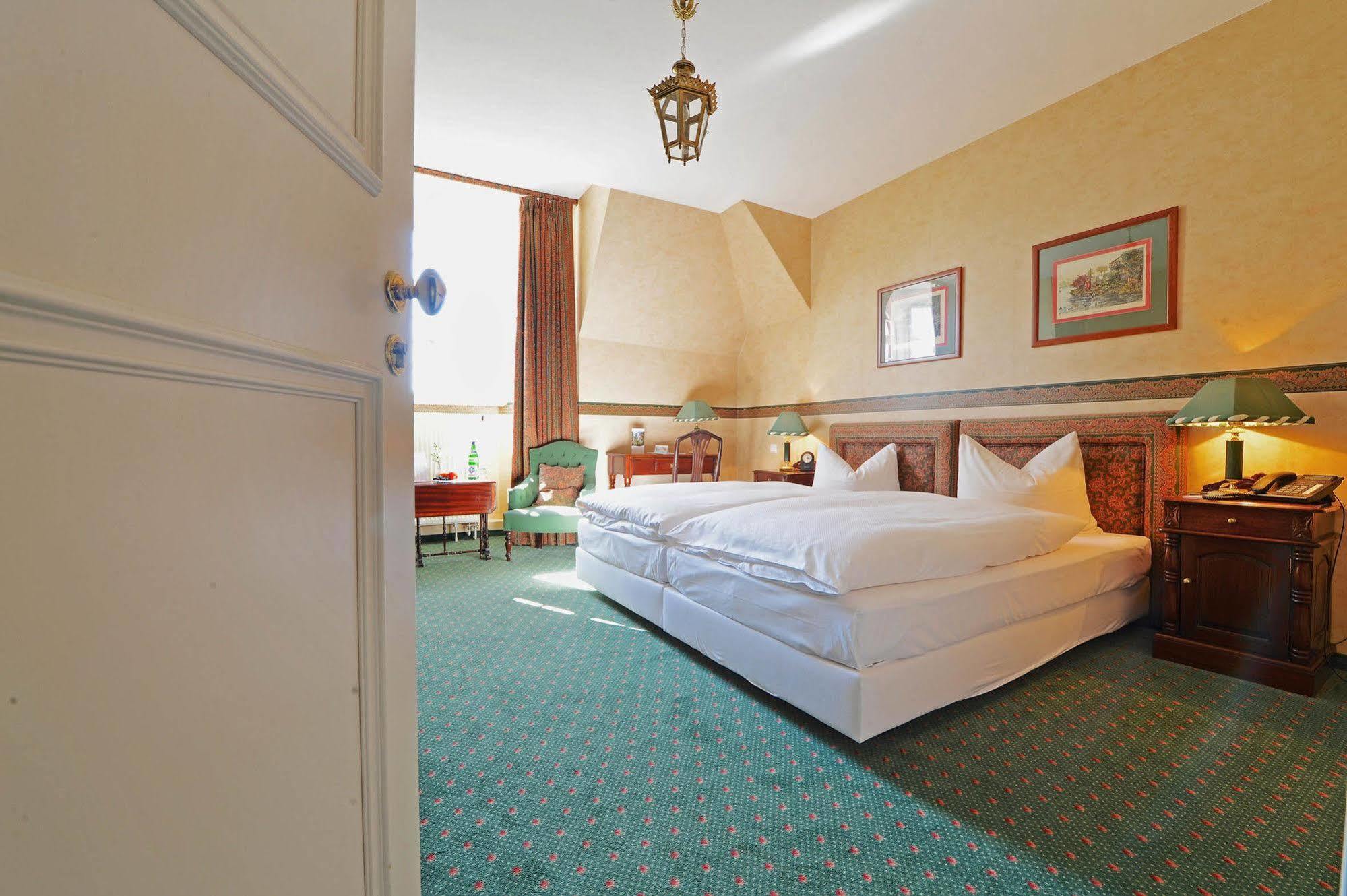 Schlosshotel Villa Westerberge 애세르슬레벤 외부 사진