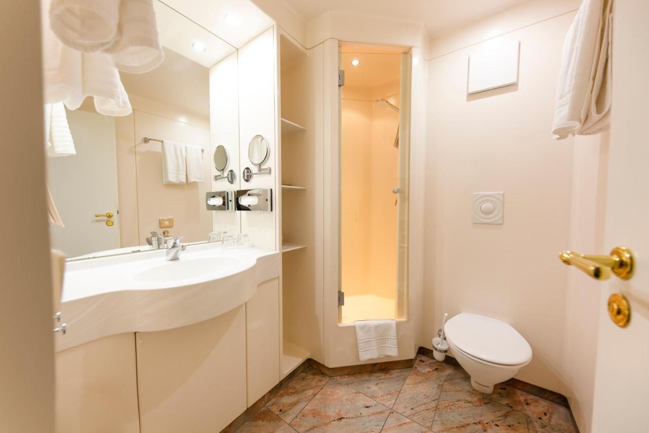 Schlosshotel Villa Westerberge 애세르슬레벤 외부 사진