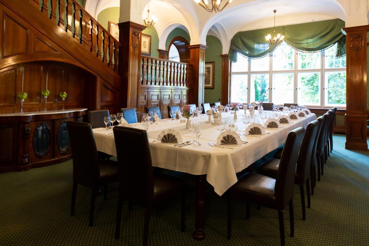 Schlosshotel Villa Westerberge 애세르슬레벤 외부 사진